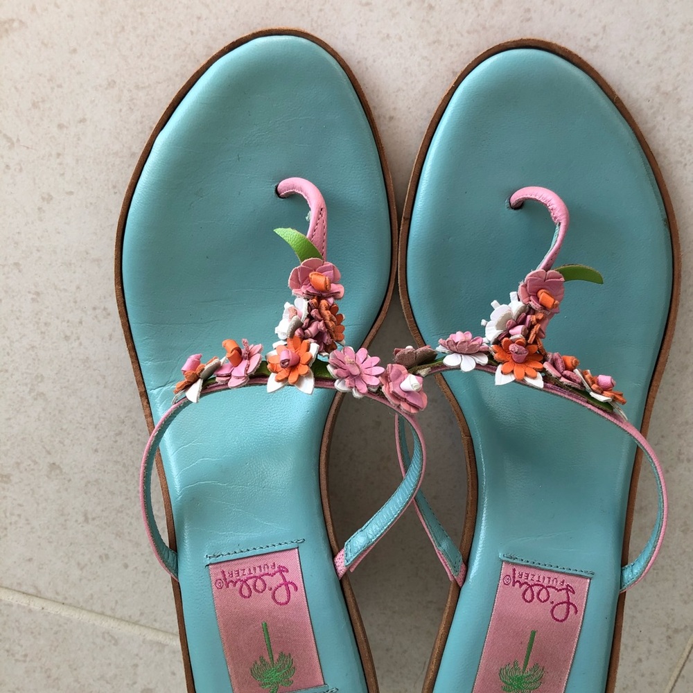 Lilly pulitzer flower sandals with wooden heels